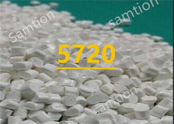 S-Plastic Xenoy 5720 UR, aleación PBT+PC. Resistencia química y impacto a baja temperatura.